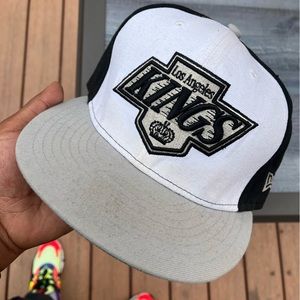 The Los Angeles Kings Vintage Hockey New Era Snapback Hat